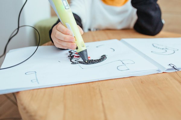 Découvrez le stylo 3d pour enfants : créativité en action !