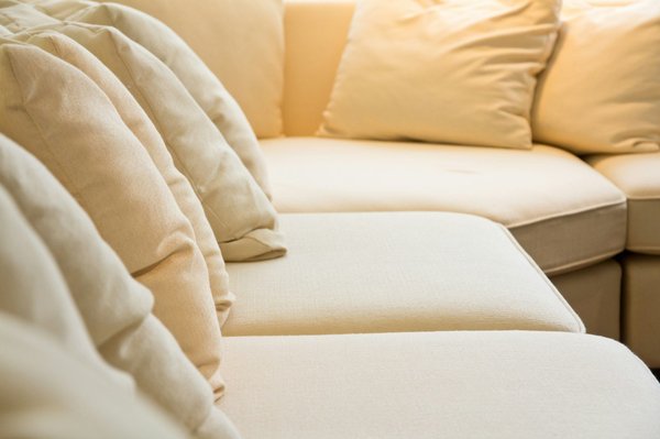 Les coussins qui transforment votre intérieur en un havre de paix